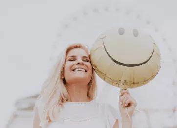Nous venons ensuite finir de retraiter votre souvenir en installant une pensée positive.